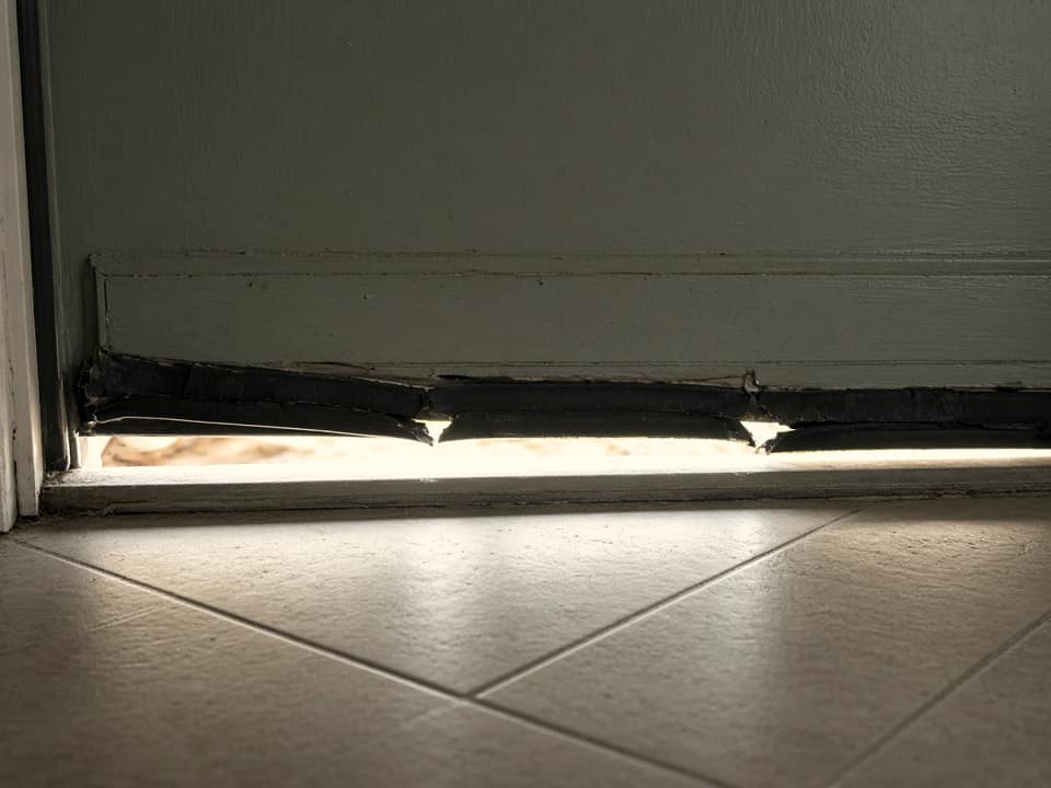 Gap under an exterior door, Central New Jersey